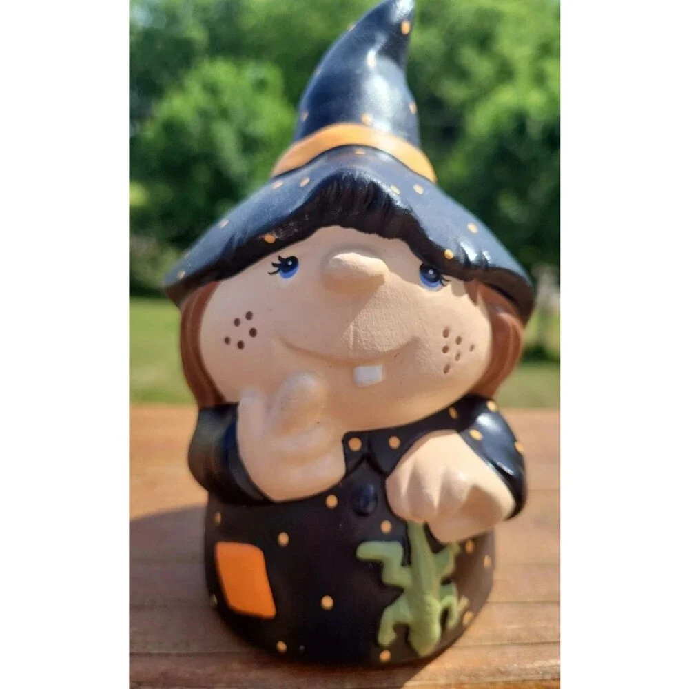 LOT OF VINTAGE HALLOWEEN CERAMIC FIGURES GHOST PUMPKINS BEAR WITCH